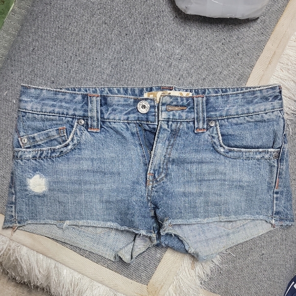 Roxy Denim Women's Shorts - Picture 1 of 8